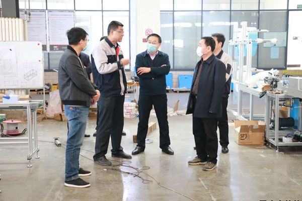 市紀委監委第三派駐組督導調研泓源公司黨風(fēng)廉政建設及復工復產(chǎn)情況(圖2) 市紀委監委第三派駐組督導調研泓源公司黨風(fēng)廉政建設及復工復產(chǎn)情況(圖2)