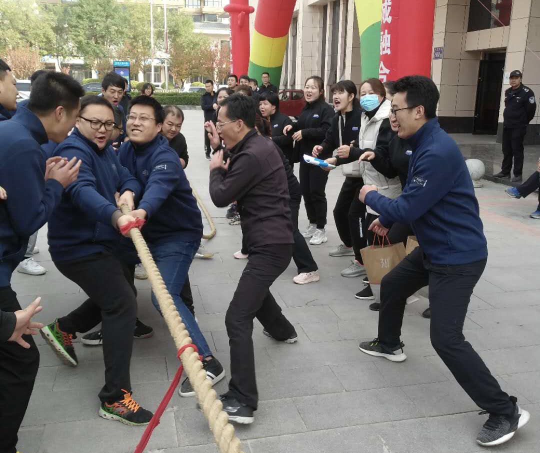 泓源公司積極組隊參加工業(yè)園區職工運動(dòng)會(huì )(圖2) 泓源公司積極組隊參加工業(yè)園區職工運動(dòng)會(huì )(圖2)