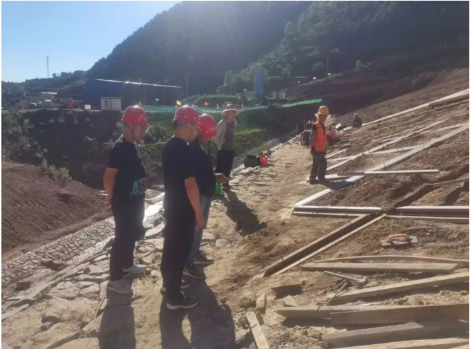 市產(chǎn)投集團百名員工下一線(xiàn)真磨礪練本領(lǐng)(圖6) 市產(chǎn)投集團百名員工下一線(xiàn)真磨礪練本領(lǐng)(圖6)